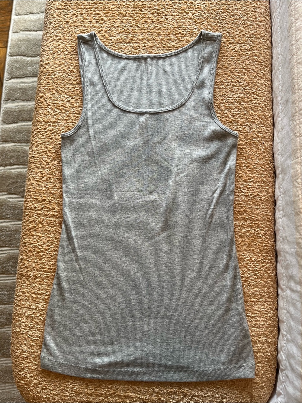 GAP Women's Grey Ribbed Scoop Tank Top